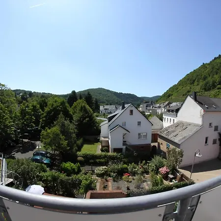 In Mit Balkon 5 Personen