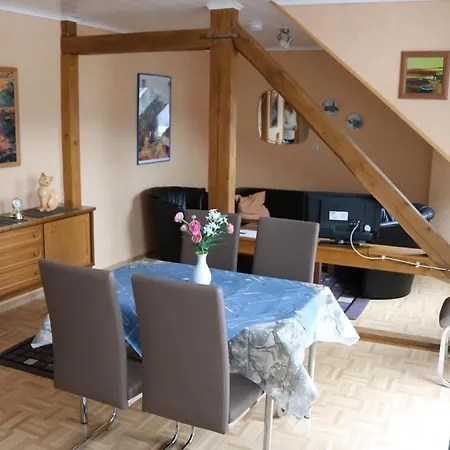 In Mit Balkon 5 Personen Apartment